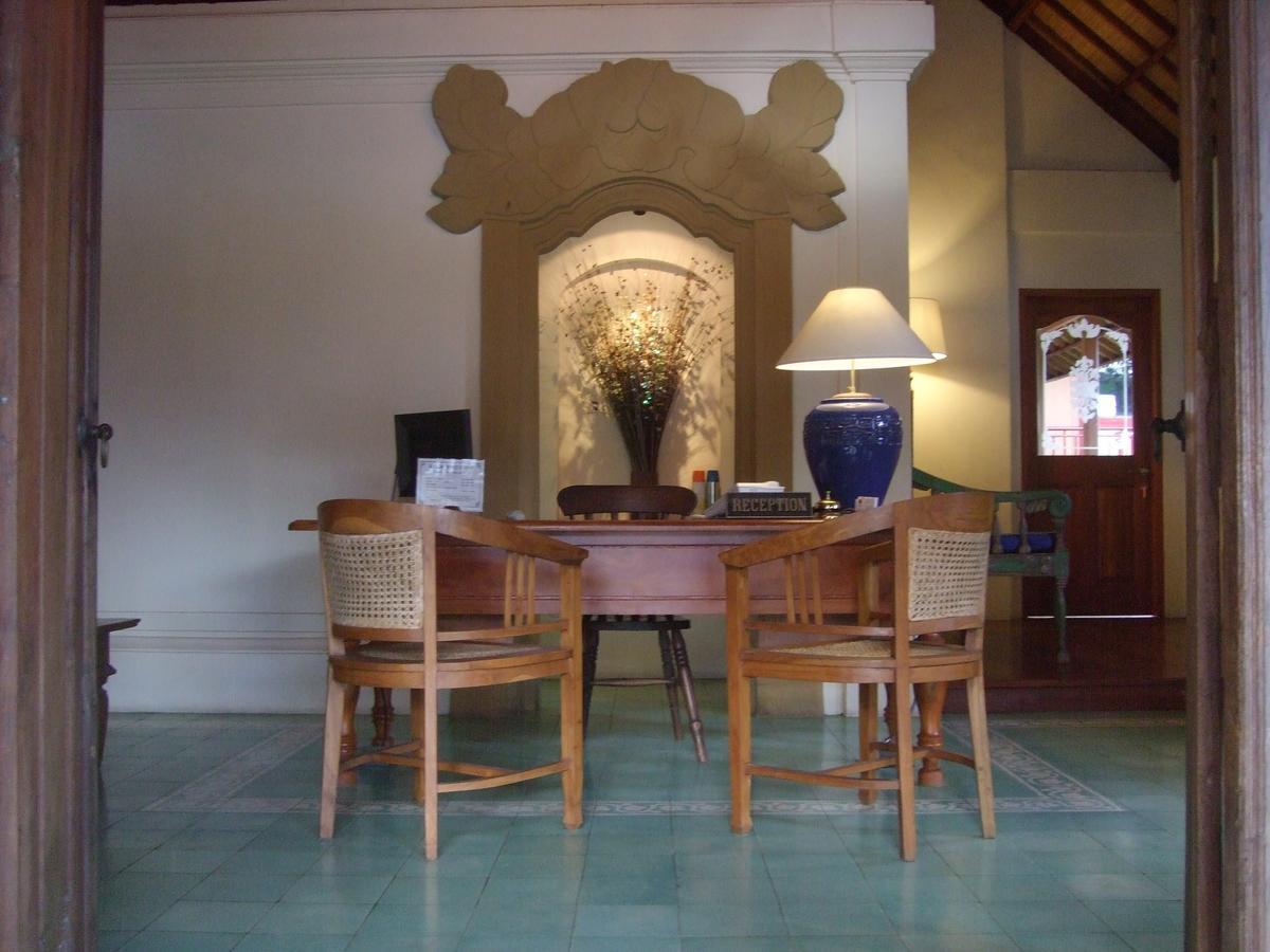 בדוגול Strawberry Hill Hotel & Restaurant מראה חיצוני תמונה