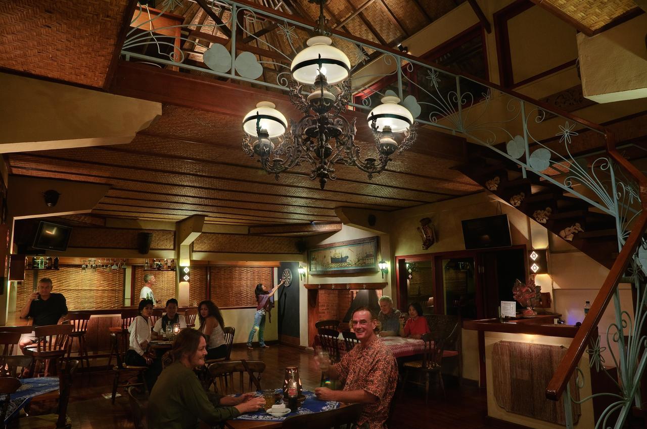 בדוגול Strawberry Hill Hotel & Restaurant מראה חיצוני תמונה
